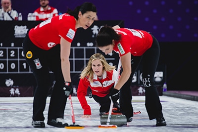 Curling Canada | Koe, Jones et Walker / Muyres en finale à ...